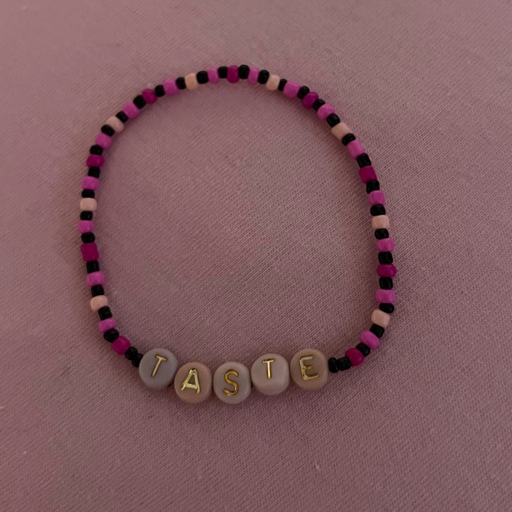 Sabrina Carpenter Friendship Bracelet